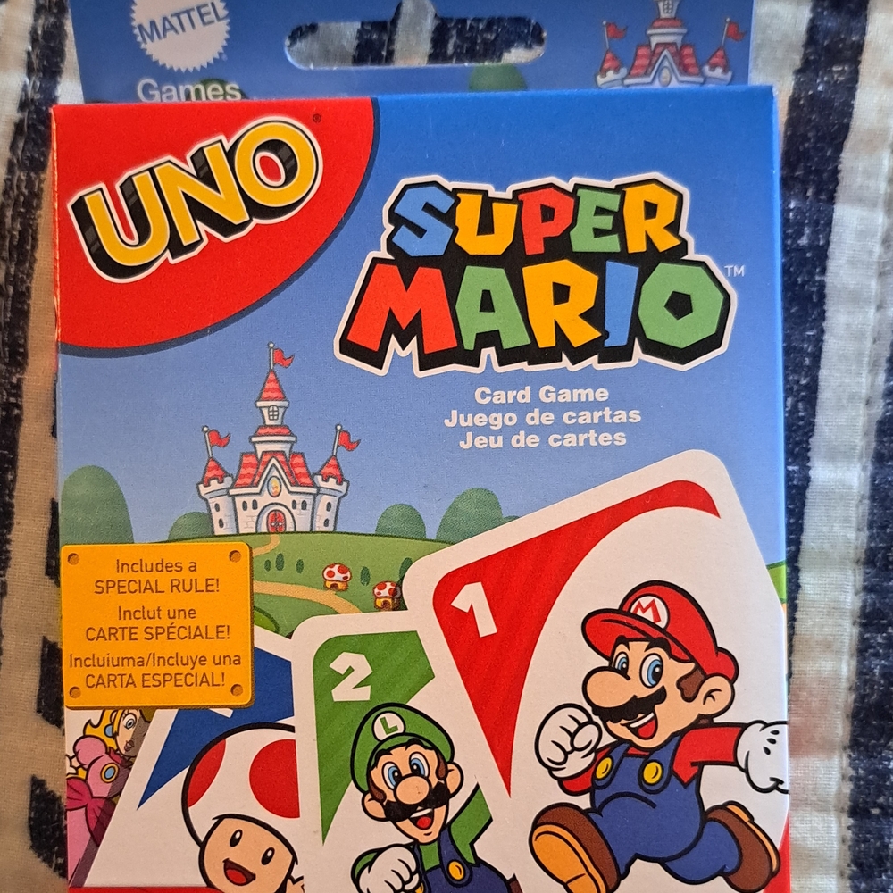 Mattel Super Mario UNO Card Game - Red, Blue, Green